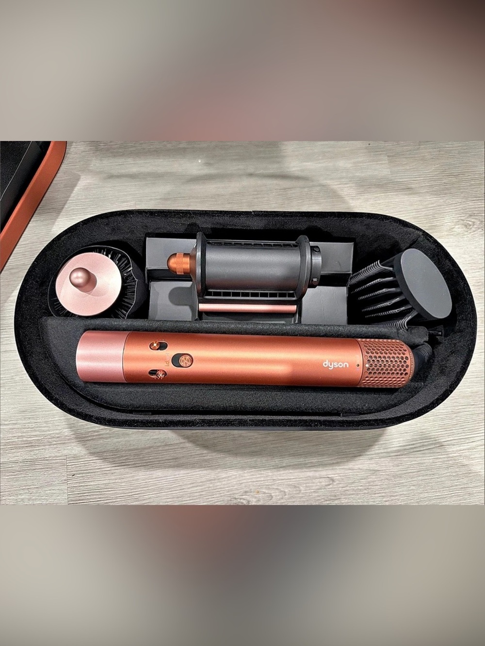 Dyson Airwrap i.d.™Multi-Styler in Amber Silk w/ all attachments GENUINE USED